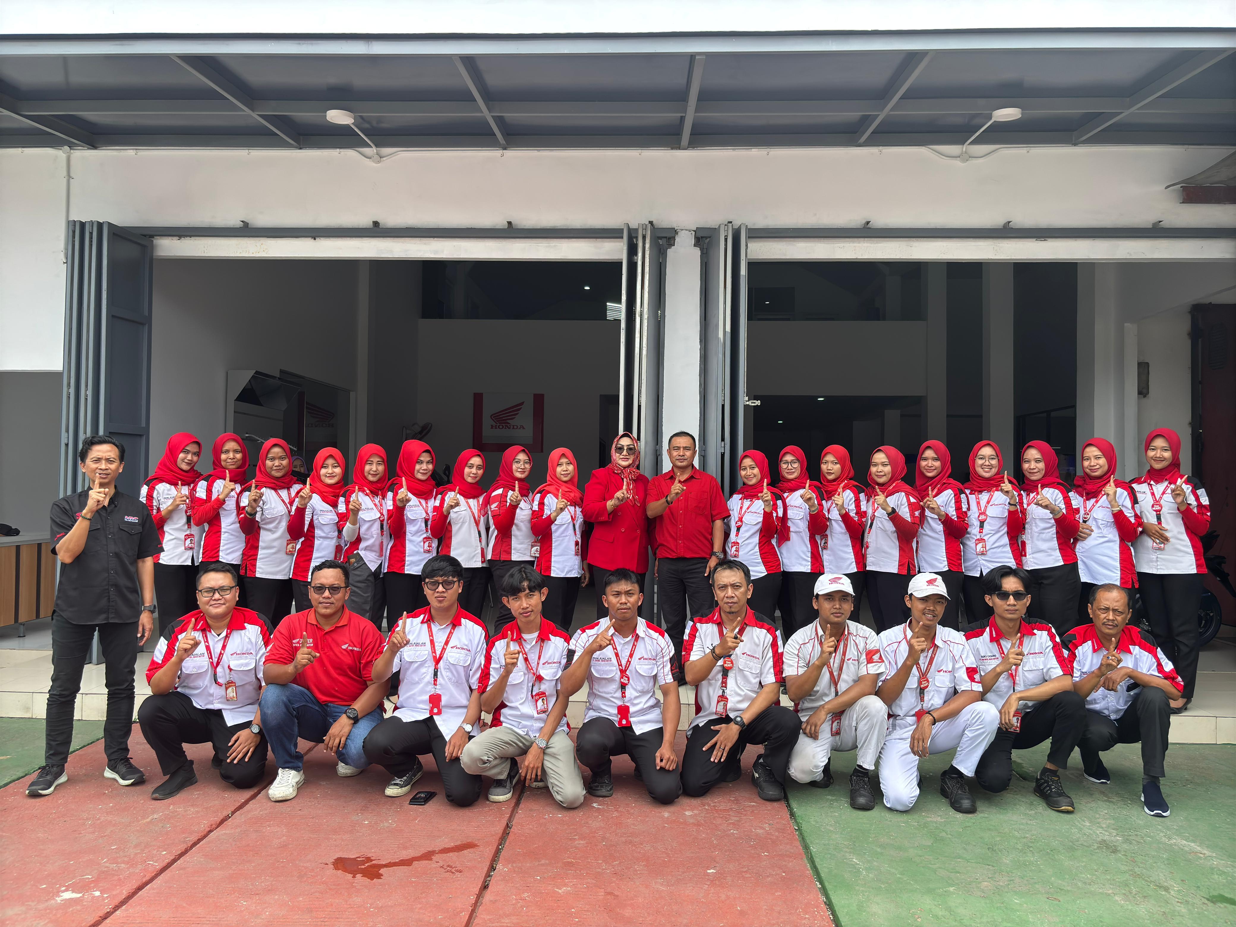 Karyawan PT. Nafriya Abadi Motor 2025